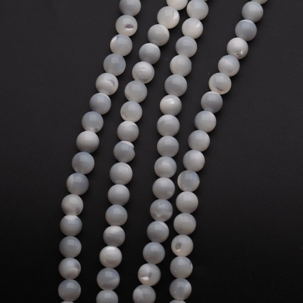 Muszla biała - polerowane kulki 6 mm (sznur)