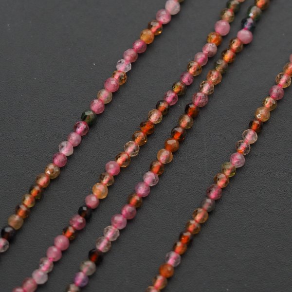 Turmalin kolorowy fasetowany kulki 2 mm – sznur ok. 38 cm
