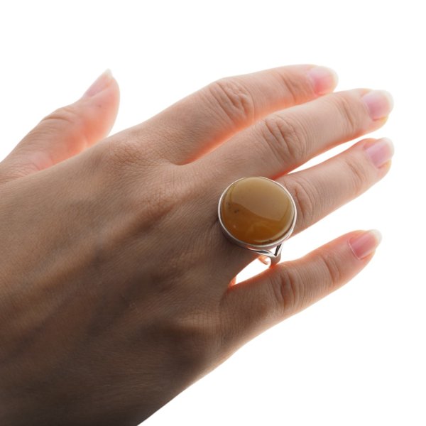 Bursztyn mleczny w srebrze - pierścionek