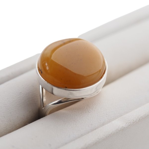 Bursztyn mleczny w srebrze - pierścionek