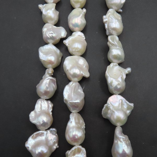 Perły Naturalne Hodowane białe barok nr 378 (sznur)