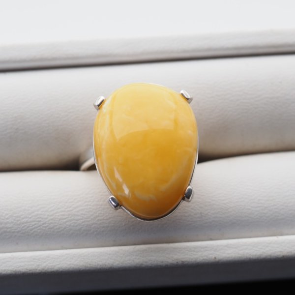 Mleczny Bursztyn łza i srebro - pierścionek z regulacją (rozmiar 14–18)