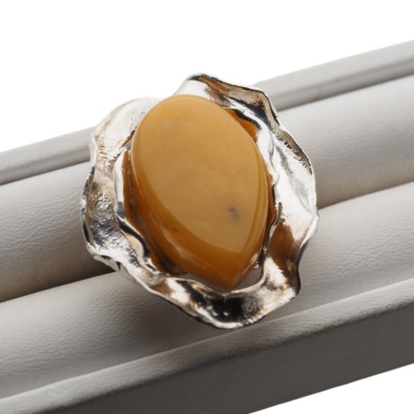 Mleczny Bursztyn i srebro - pierścionek (rozmiar 17)