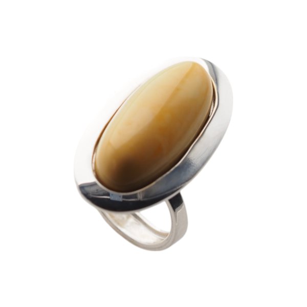 Mleczny Bursztyn owalny i srebro - pierścionek (rozmiar 14–18)