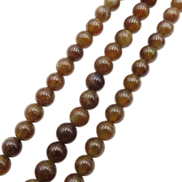 Granat Zielony polerowany kulka 4,5 mm (sznur 40 cm)