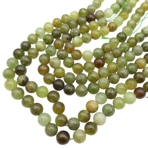 Granat Zielony polerowany kulka 8 mm (sznur 39 cm)