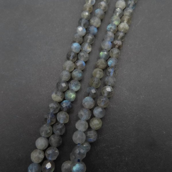 Labradoryt fasetowany kulka 5 mm (sznur 39,5 cm)
