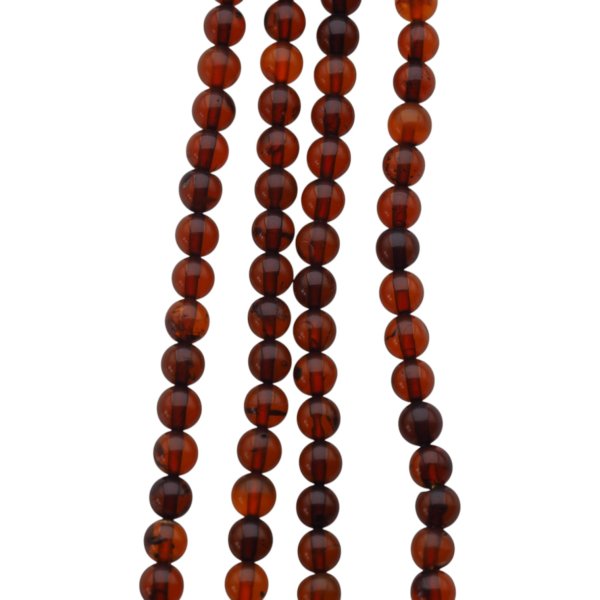 Bursztyn koniakowy polerowany kulka 5 mm (sznur 39 cm)