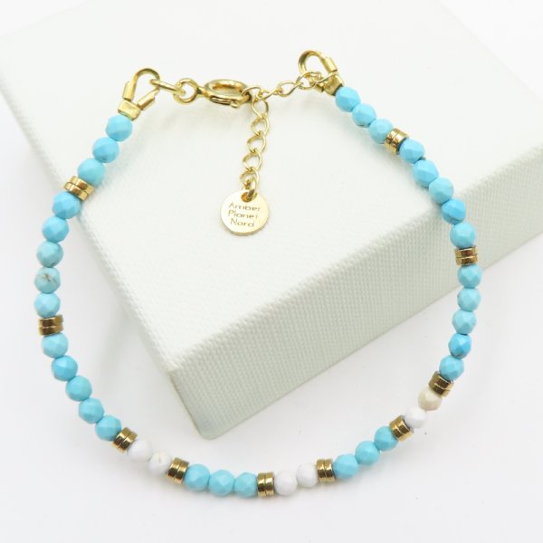 Howlit i srebro złocone - bransoletka z blaszką