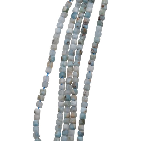 Larimar - cięte kostki 3 mm (sznur 39 cm)