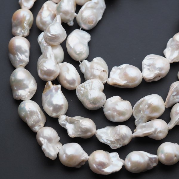 Perły Naturalne Hodowane białe barok 12-13 mm nr 404 (sznur) REZERWACJA (2szt)