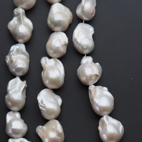 Perły Naturalne Hodowane białe barok 12-13 mm nr 404 (sznur) REZERWACJA (2szt)