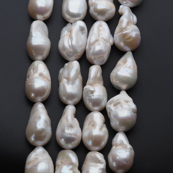 Perły Naturalne Hodowane białe barok 14-15mm nr 408 (sznur 41 cm)