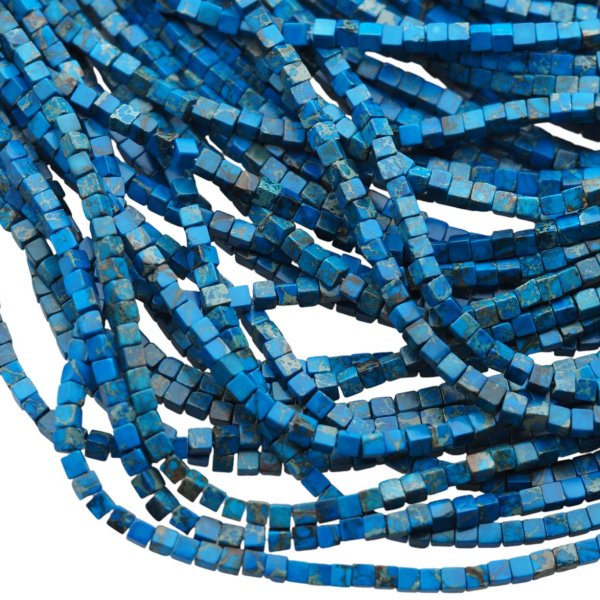 Jaspis cesarski niebieski kostka 3 mm (sznur 37,5 cm)