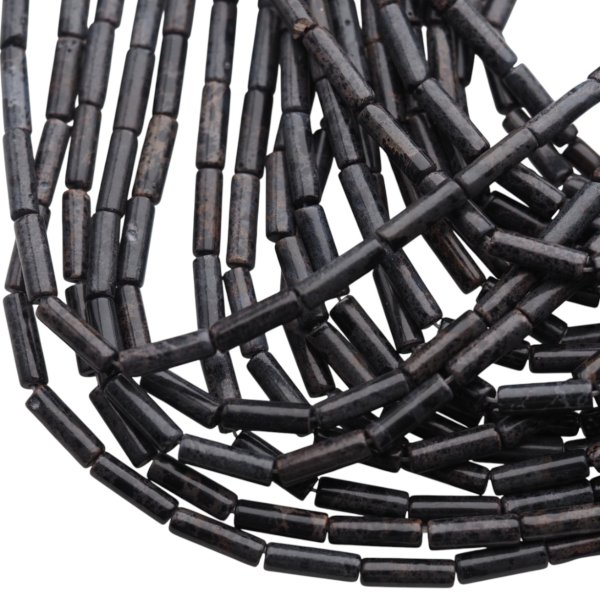 Jaspis cesarski czarny walce 4x13 mm (sznur 37,5 cm)