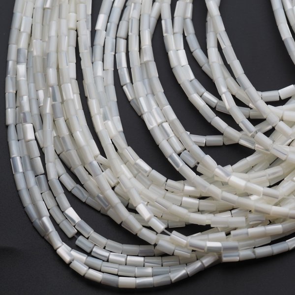 Muszla biała - walce 3x5 mm (sznur 39.5 cm)