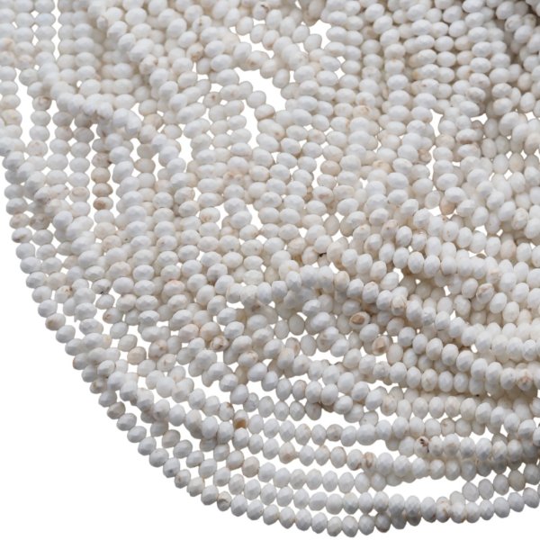 Turkus (howlit) 4x3 fasetowany biały (sznur)