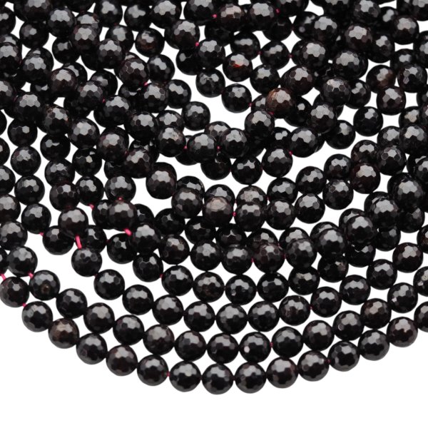 Granat fasetowany kulka 8,5 mm (sznur 38 cm)