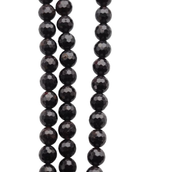 Granat fasetowany kulka 8,5 mm (sznur 38 cm)