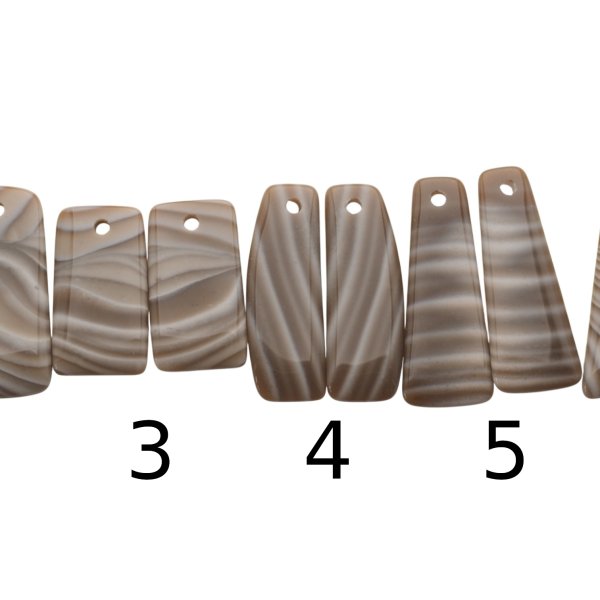 Krzemień Pasiasty para na kolczyki - kabaszony wiercone u góry (różne kształty i rozmiary)