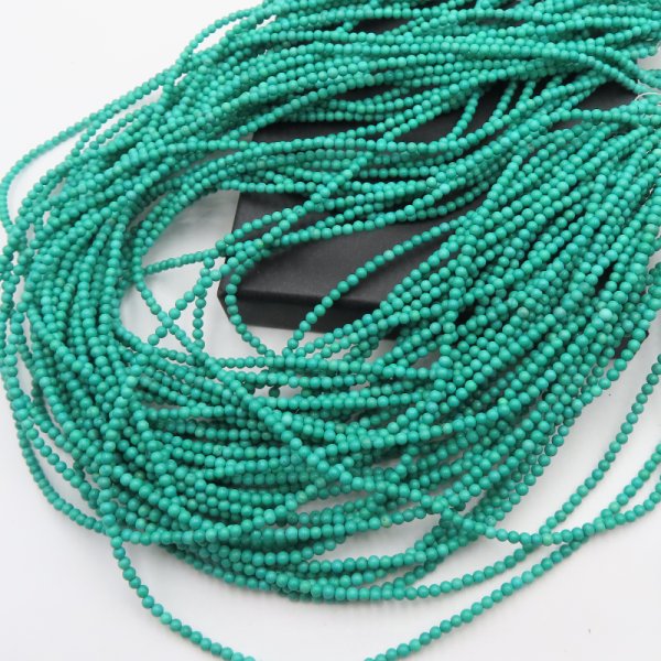 Turkus (howlit) kulka polerowana 2mm - zielony (sznur)