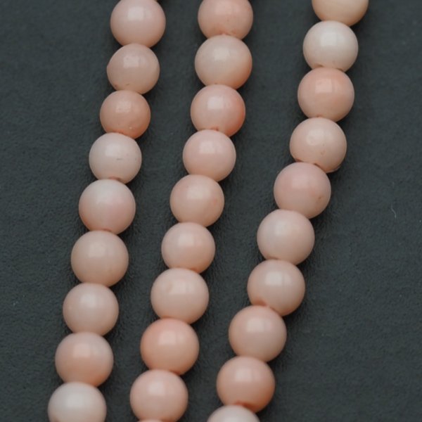 Koral różowy kulki polerowane 3 mm (sznur)