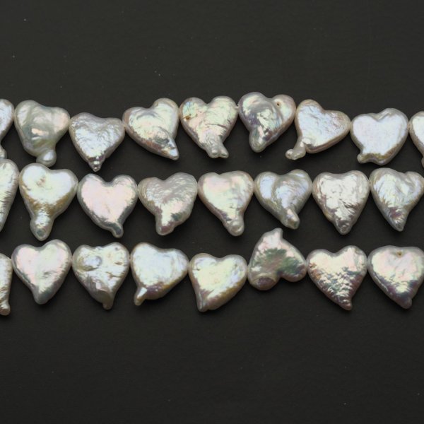 Perły Naturalne Hodowane białe serca 10x12 mm nr 286/1 (sznur)