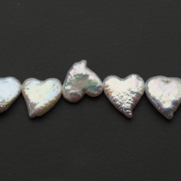 Perły Naturalne Hodowane białe serca 10x12 mm nr 286/1 (sznur)