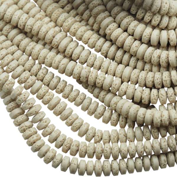 Lawa wulkaniczna dysk 8x4 mm brudny biały (sznur)