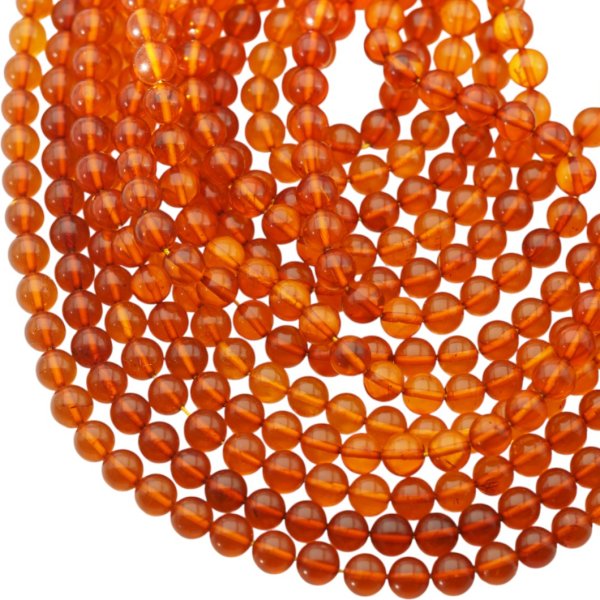 Bursztyn koniakowy kulka 6,2mm (sznur)