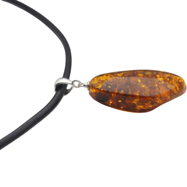 Bursztyn z łuskami i srebro - naszyjnik na rzemieniu