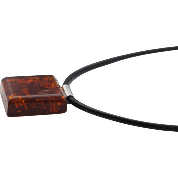 Koniakowy Bursztyn kwadratowy z łuskami i srebro - naszyjnik na rzemieniu