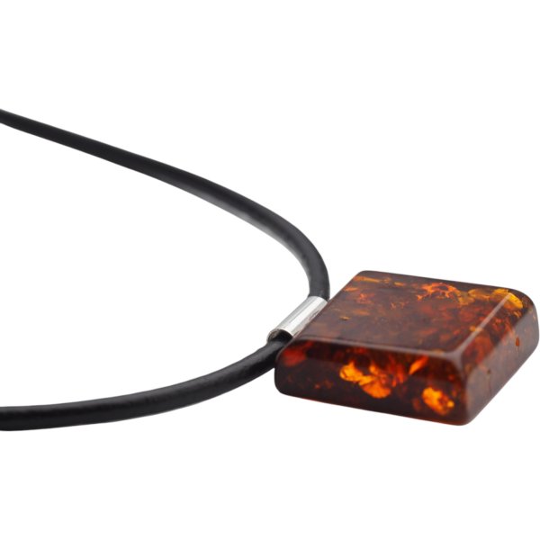 Koniakowy Bursztyn kwadratowy z łuskami i srebro - naszyjnik na rzemieniu