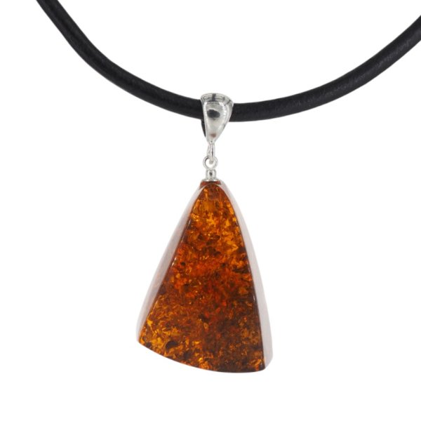 Koniakowy Bursztyn trójkątny z łuskami i srebro - naszyjnik na rzemieniu