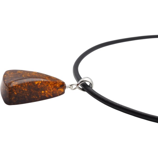 Koniakowy Bursztyn trójkątny z łuskami i srebro - naszyjnik na rzemieniu