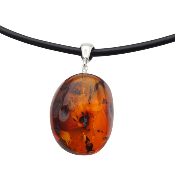 Koniakowy Bursztyn z łuskami i srebro - naszyjnik na rzemieniu