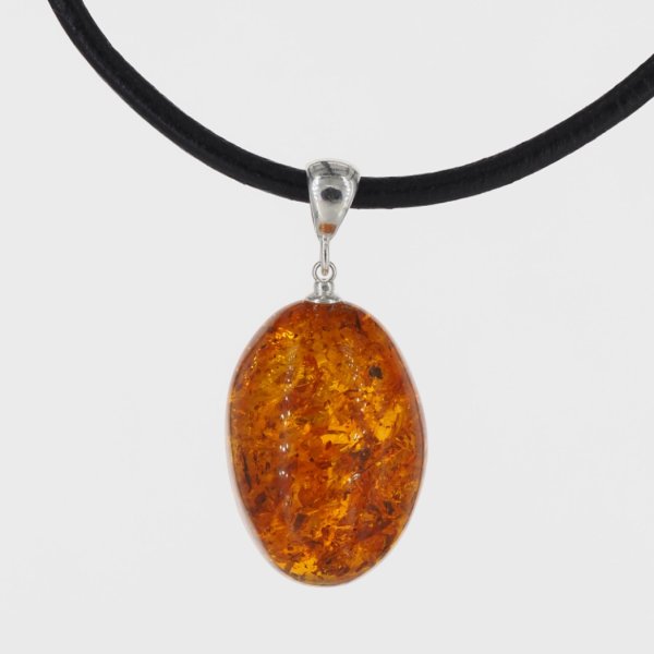 Koniakowy Bursztyn z łuskami i srebro - naszyjnik na rzemieniu