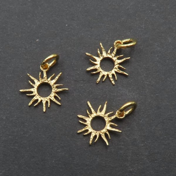 Srebro złocone Ag  - zawieszka słońce młotkowane 10mm