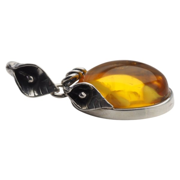 Zawieszka z bursztynem bałtyckim – srebro oksydowane 925