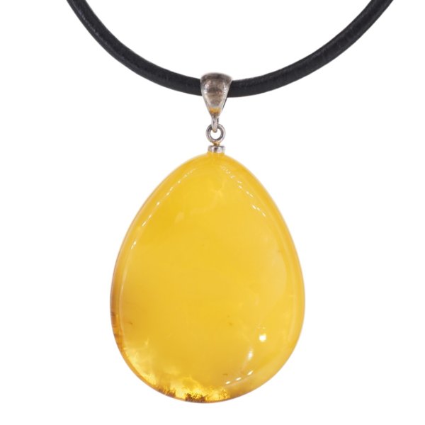 Zawieszka z mlecznym bursztynem z ruchomą kroplą wody – srebro oksydowane