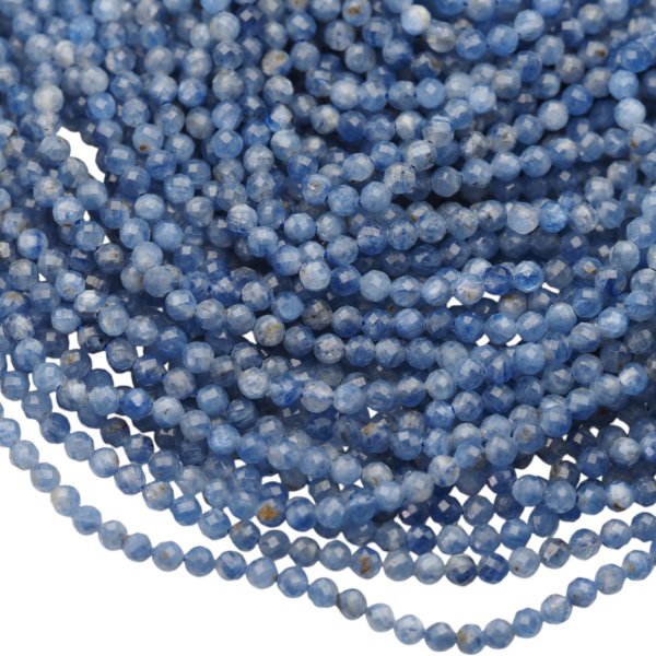 Kyanit fasetowany kulka 4 mm (sznur)