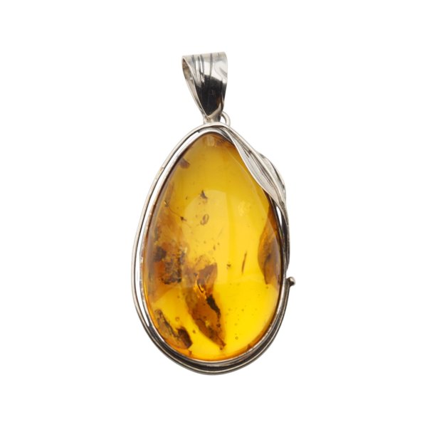 Zawieszka z bursztynem bałtyckim – ręcznie wykonana, srebro oksydowane 925, artystyczna oprawa