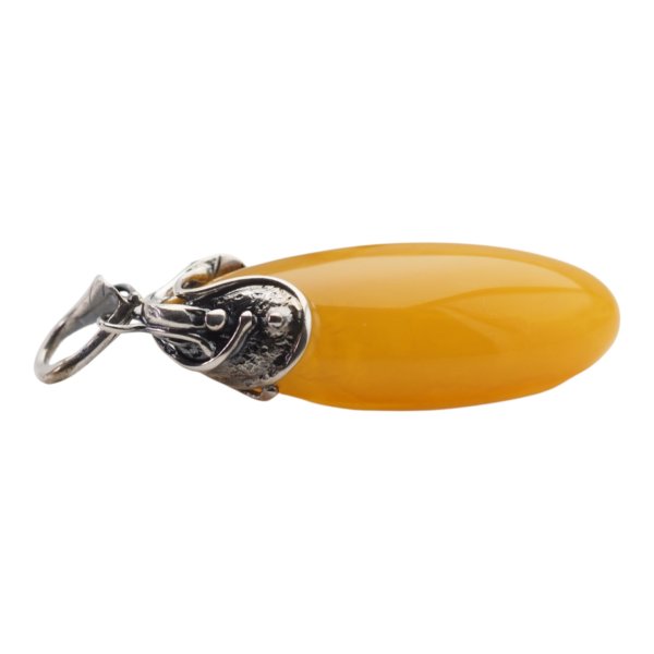 Zawieszka z mlecznym bursztynem – ręcznie wykonana, srebro oksydowane 925, motyw liści