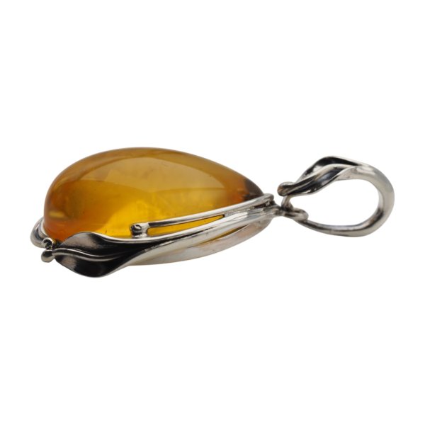 Zawieszka z bursztynem bałtyckim – ręcznie wykonana, srebro oksydowane 925, motyw liści