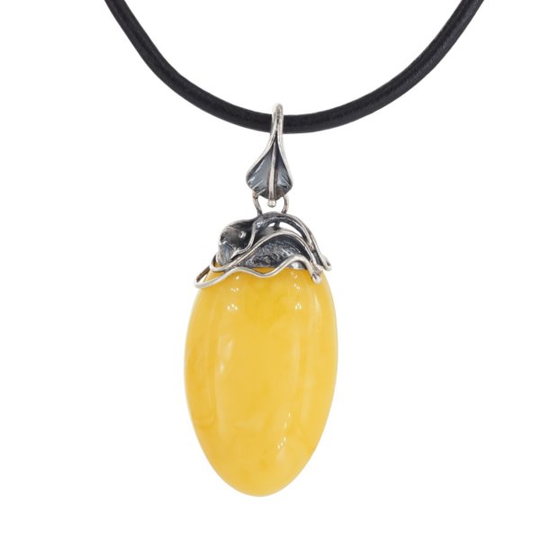 Zawieszka z mlecznym bursztynem – ręcznie wykonana, srebro oksydowane 925, motyw liści