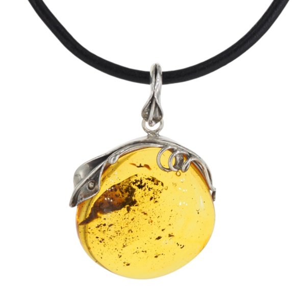 Zawieszka z bursztynem bałtyckim – srebro oksydowane 925, kształt okrąg