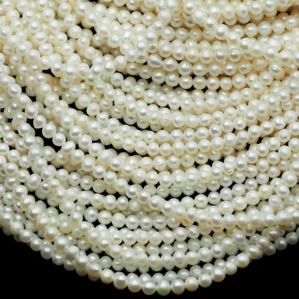 Perły Naturalne Hodowane białe 3,5-4mm nr 409 (sznur)