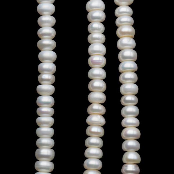 Perły Naturalne Hodowane białe dysk 5x3 mm nr 413 (sznur)