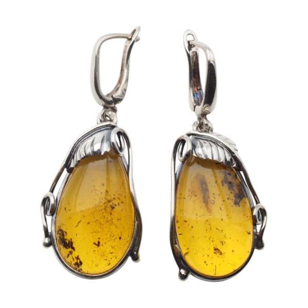 Bursztyn transparentny ze szczątkami organicznymi w srebrze oksydowanym - kolczyki łzy z liśćmi