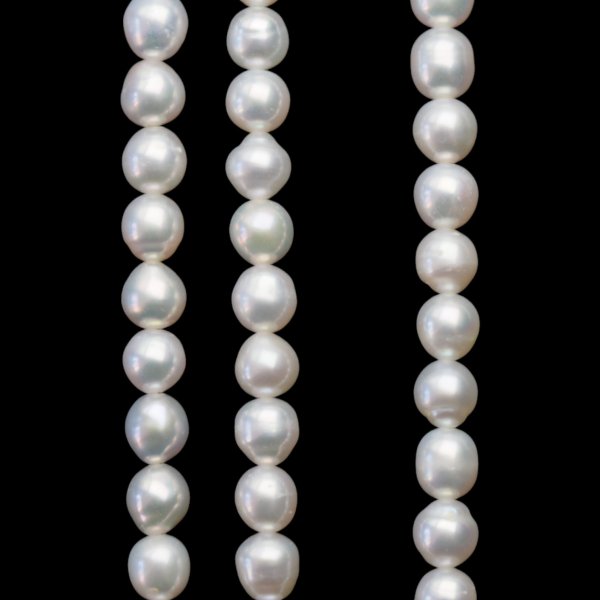 Perły Naturalne Hodowane białe 4-5 mm nr 417 (sznur)